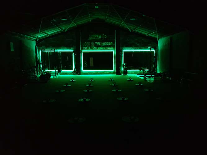 Glowing mirrors in sniper HQ300