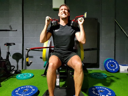 sniper recruit on leg press